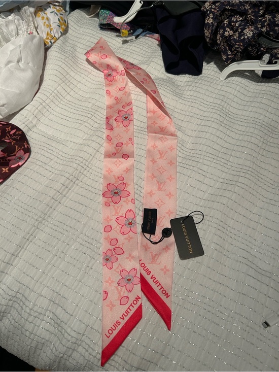 Louis Vuitton Accessories - Louis Vuitton Light Pink & Bright Pink Monogram Silk Twilly